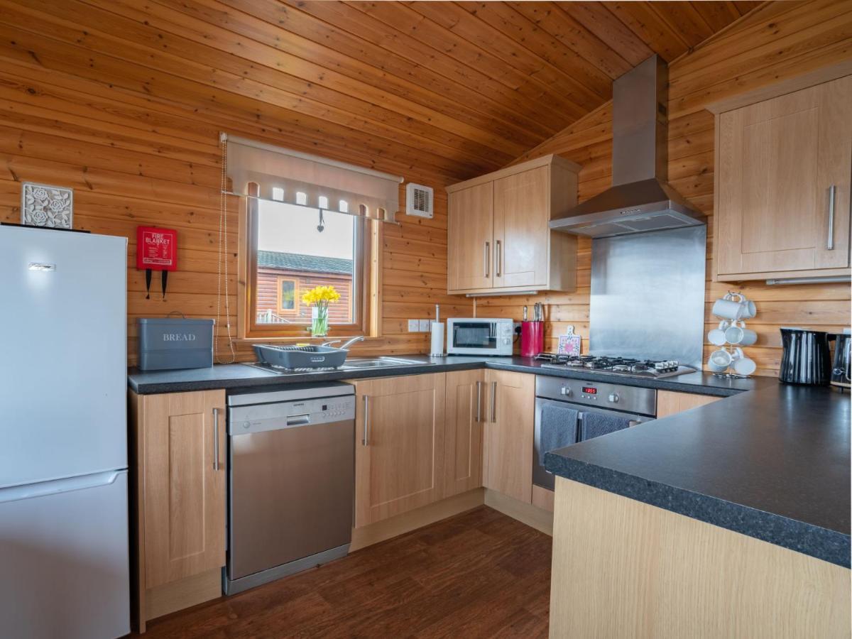 Chalet Loch Leven Lodge 12 Kinross Exteriör bild